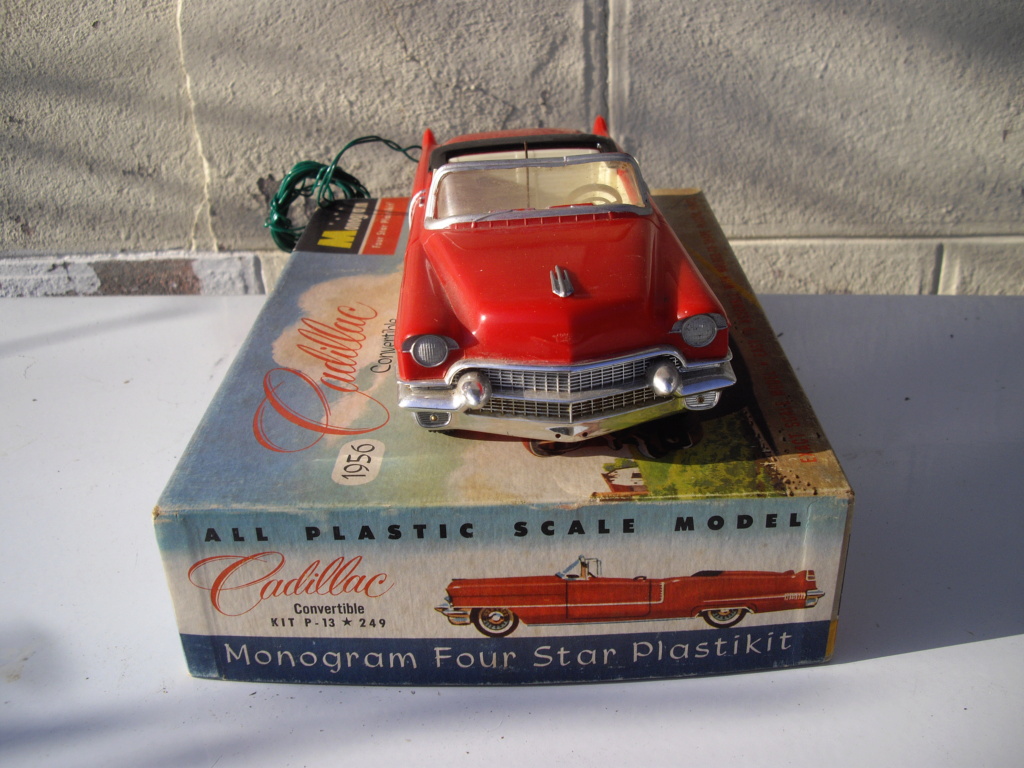 1956 Cadillac Convertible - 1/20 Monogram Imgp8827