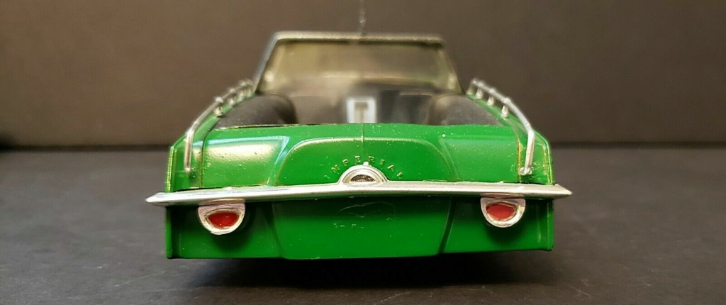 1965 Chrysler Imperial - customizing kit annual - 1/25 scale Jnbhvg14