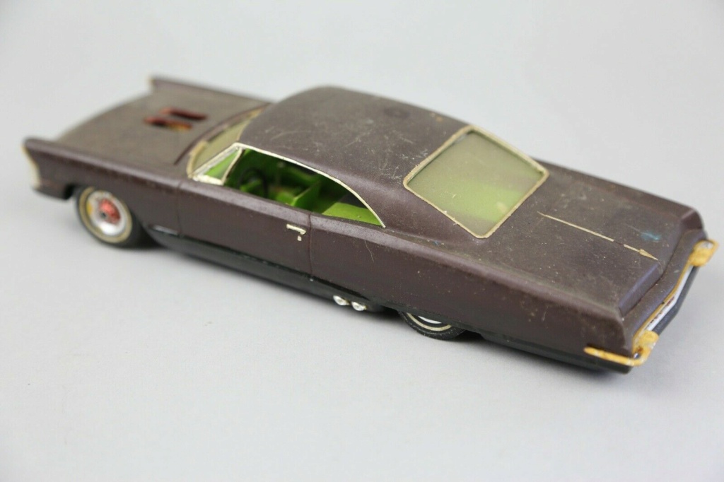 1965 Pontiac Bonneville - Customizing kit - AMT Lknjbh13