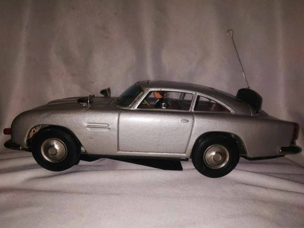 Vintage ASC AOSHIN JAPAN Battery operated Voiture Jouet tôle Aston-Martin James Bond 007 japan tin toys S-l16235