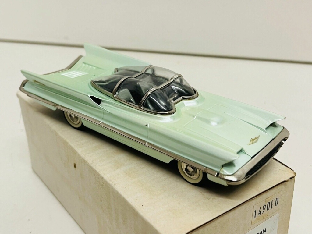 THE GREAT AMERICAN DREAM MACHINE - 1/43 diecast 50s concept car - made in England S-l16251