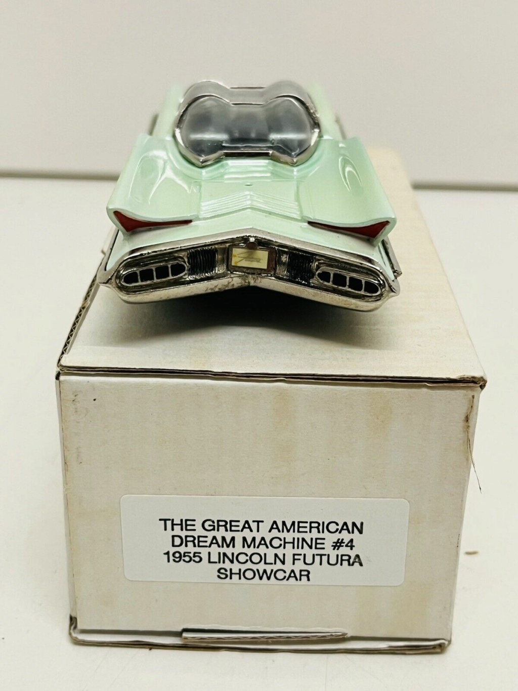 THE GREAT AMERICAN DREAM MACHINE - 1/43 diecast 50s concept car - made in England S-l16259
