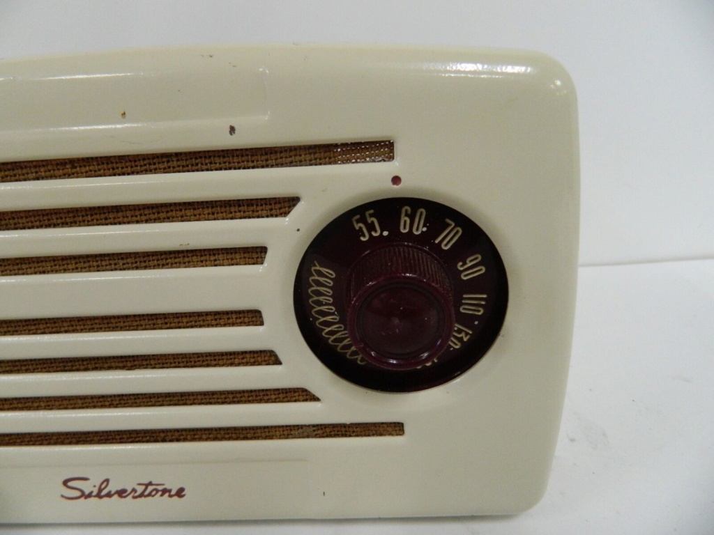 Silvertone Radio Model 2  1949–1951 Sil310
