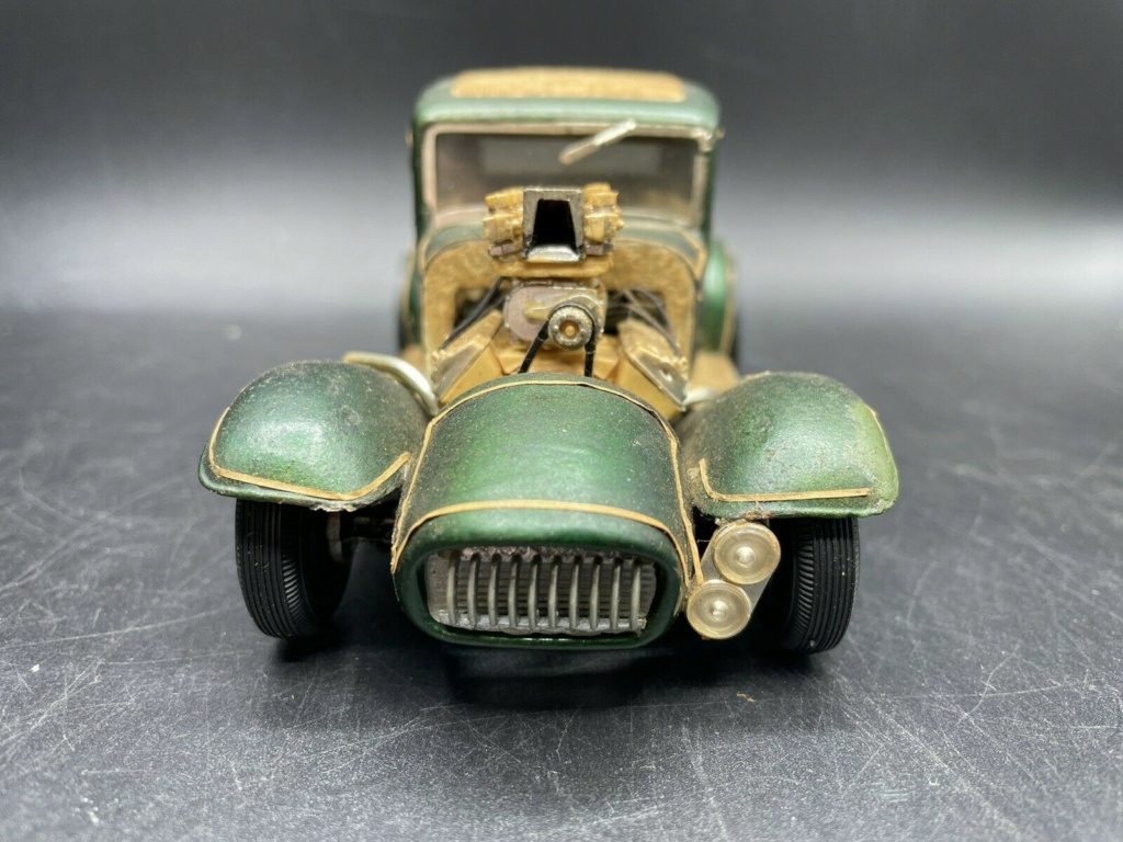 Vintage built automobile model kit survivor - Hot rod et Custom car maquettes montées anciennes - Page 15 Survi210
