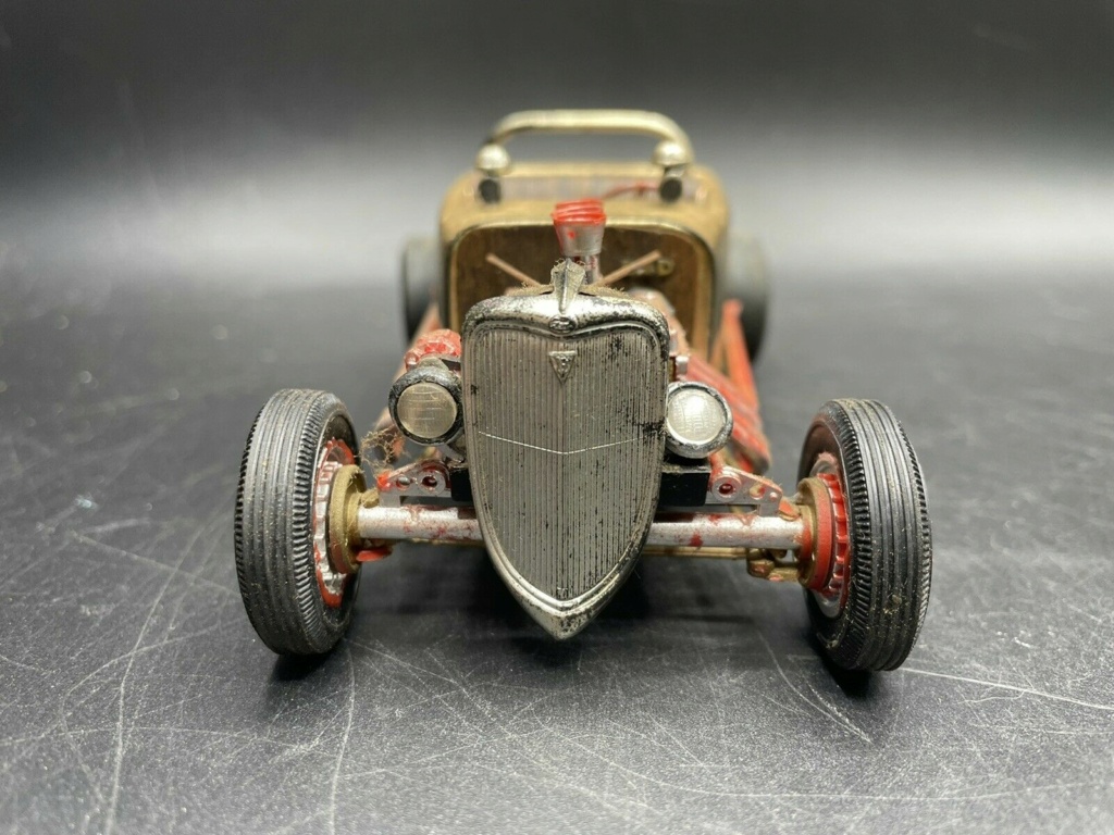 Vintage built automobile model kit survivor - Hot rod et Custom car maquettes montées anciennes - Page 15 Surviv13