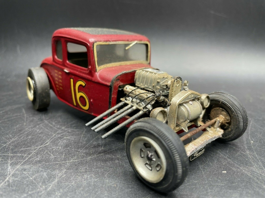 Vintage built automobile model kit survivor - Hot rod et Custom car maquettes montées anciennes - Page 15 Surviv22