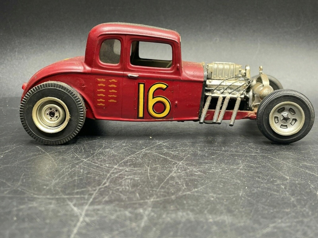 Vintage built automobile model kit survivor - Hot rod et Custom car maquettes montées anciennes - Page 15 Surviv28