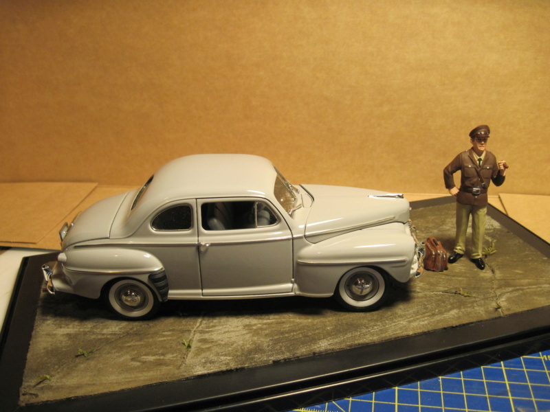 [REVELL] FORD 48 coupe police 1/25ème Réf 85 4318 Img_5838