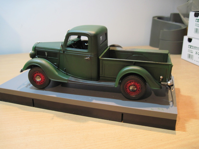 [REVELL] FORD 37 pickup Réf 85 4516 - Page 2 Img_6027