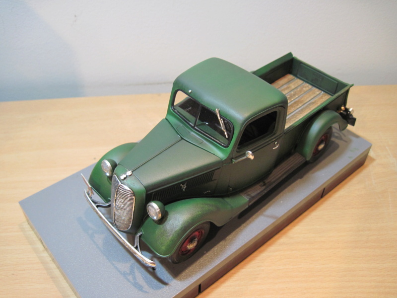 [REVELL] FORD 37 pickup Réf 85 4516 - Page 2 Img_6032
