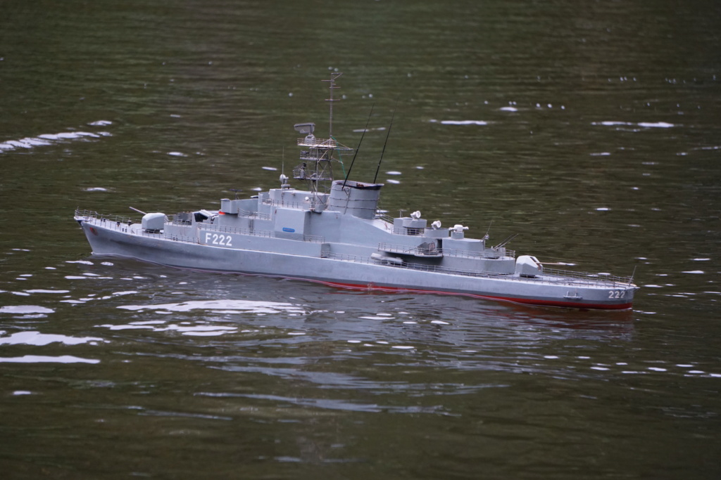 Fregatte F 222 Augsburg der Köln Klasse F 120 Dsc01527