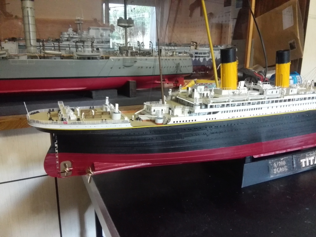 Titanic von Hachette in 1/200 mit Metall und Rauchgenerator Img_1229