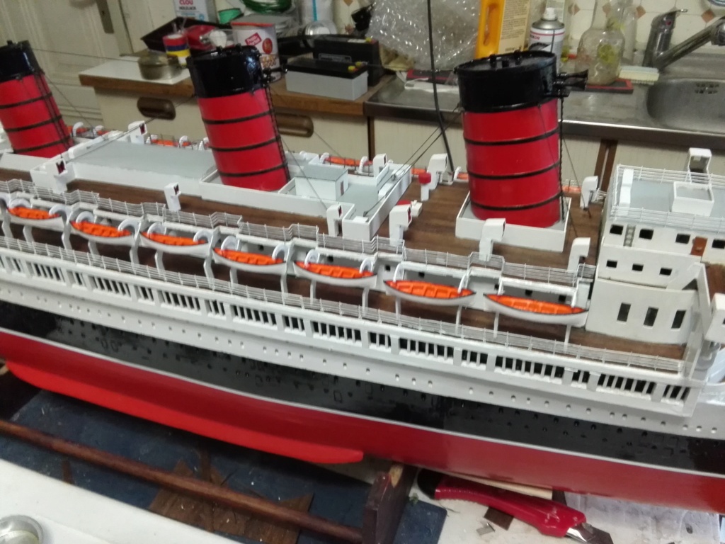 R.M.S. Queen Mary 1936 als RC Modell - Seite 3 Img_2211