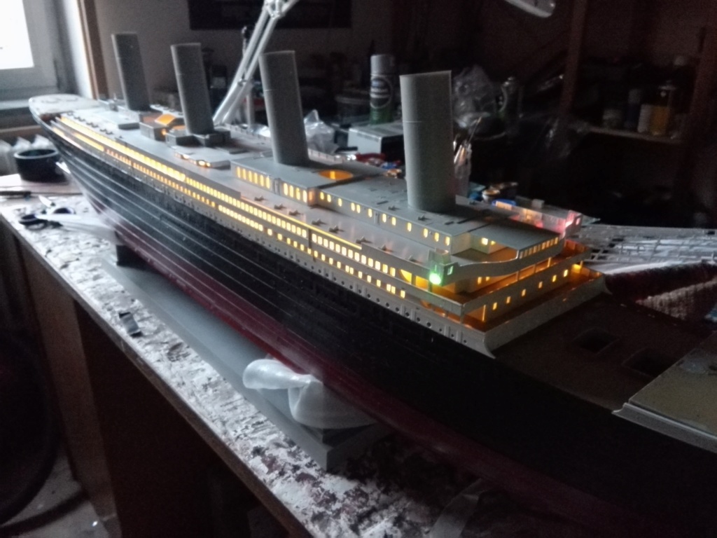 RMS Titanic / Trumpeter, 1:200 - als RC Version - Seite 2 Img_2510