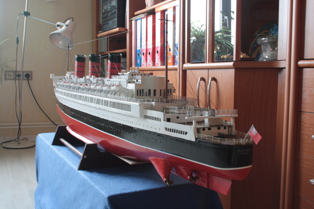 R.M.S. Queen Mary 1936 als RC Modell - Seite 3 Img_6411