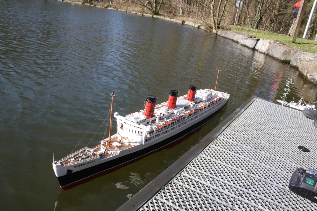 R.M.S. Queen Mary 1936 als RC Modell - Seite 4 Img_6423