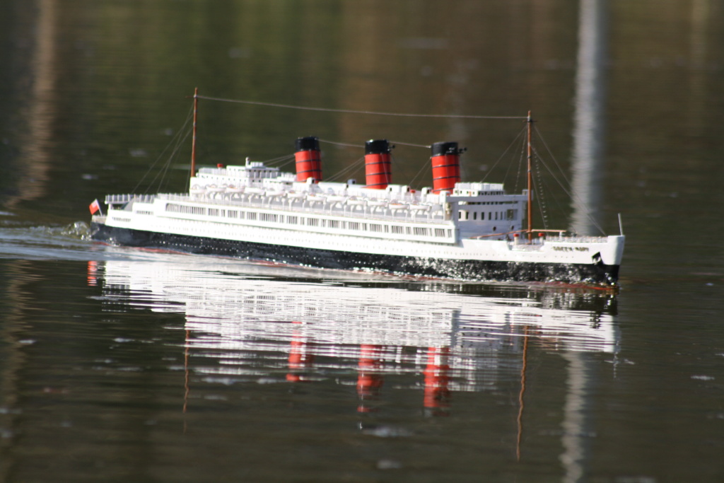 R.M.S. Queen Mary 1936 als RC Modell - Seite 4 Img_6528