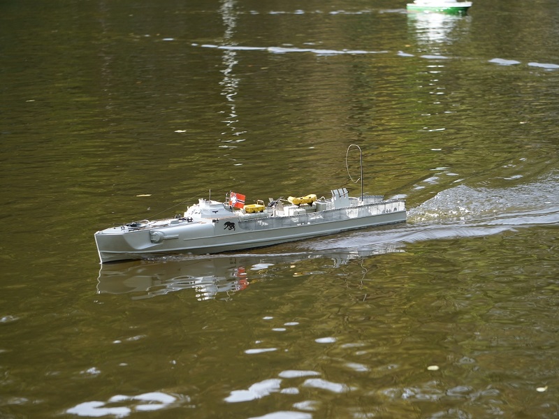 Zwei deutsche Torpedo Schnellboote S 9 und S 38 in Maßstab 1/25 K-dsc615