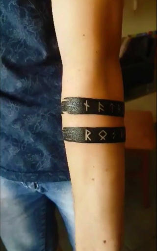 Татуировки с Рунами (подборка фото) - Страница 9 245cd112