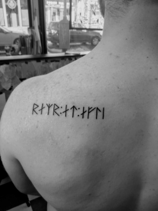 Татуировки с Рунами (подборка фото) - Страница 8 72c74a12
