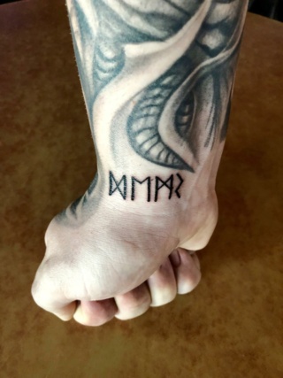 Татуировки с Рунами (подборка фото) - Страница 12 Vn62hi12