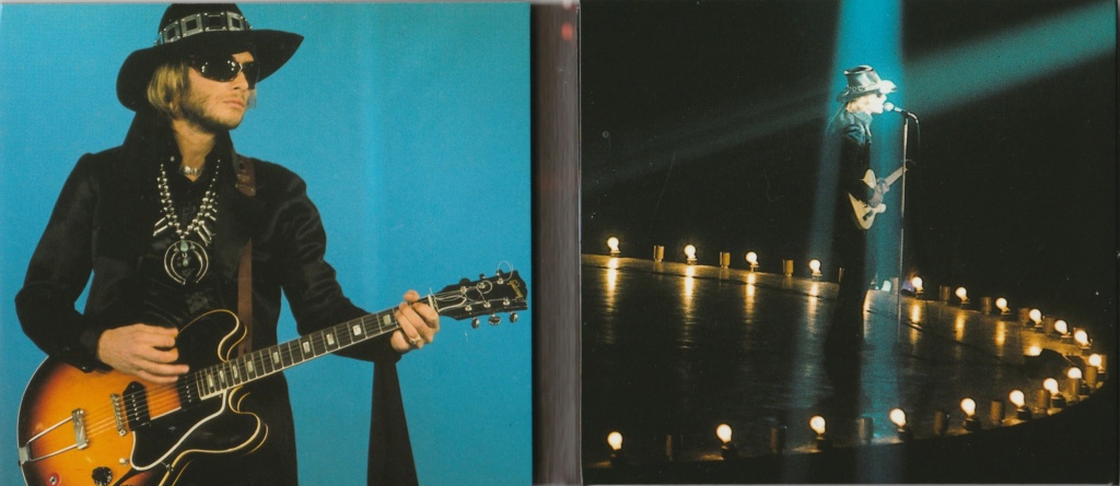 2003  -  COFFRET JOHNNY HALLYDAY 'INTEGRALE LIVE' ( 22 ALBUMS - 43CD ) 02110