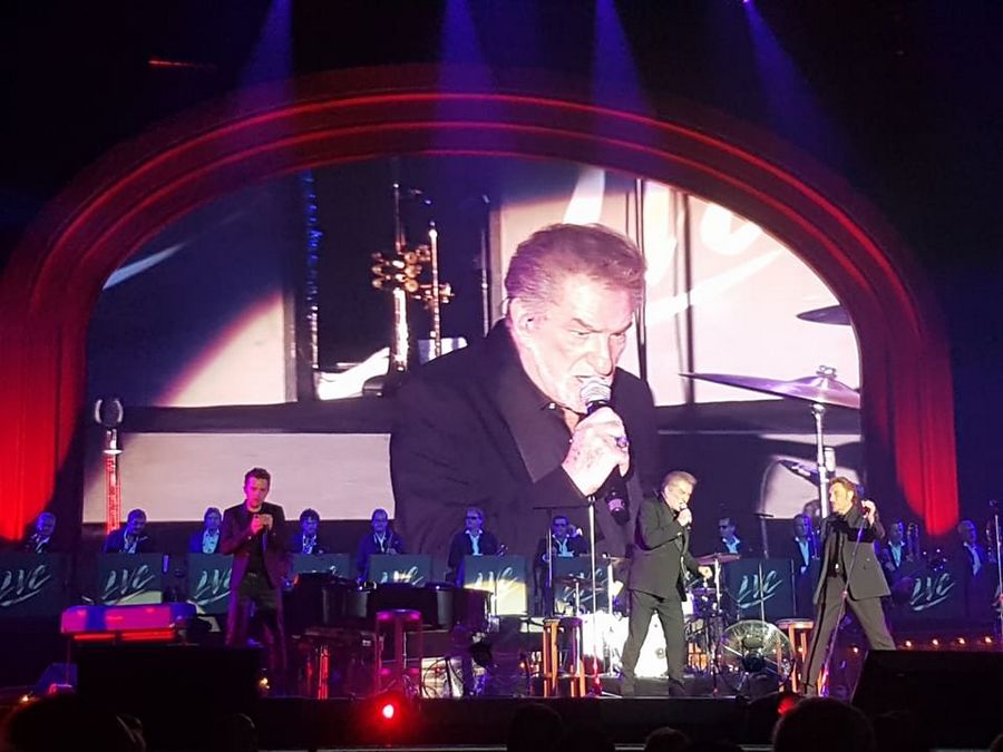 RECAPITULATIF DES PLUS BEAUX CONCERTS DE JOHNNY HALLYDAY ( 2011 - 2017 ) 4/4 19275112