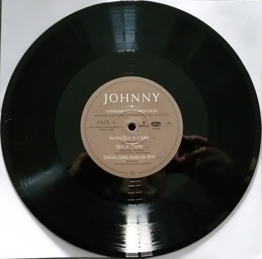 JOHNNY ( COFFRET COLLECTOR )( 2LP 30CM + 1LP25 CM + CD )( 2019 ) 2019_j89