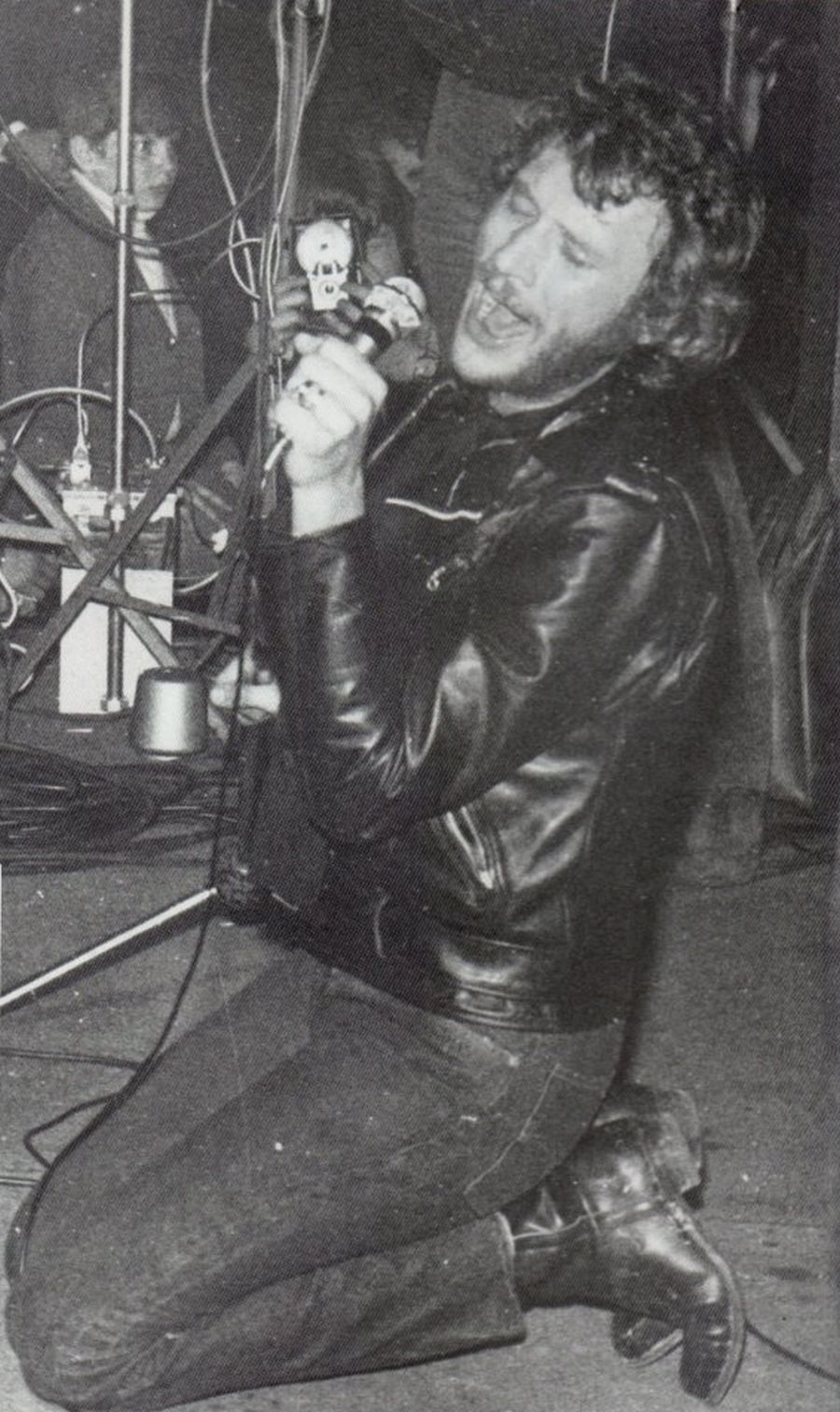 RECAPITULATIF DES PLUS BEAUX CONCERTS DE JOHNNY HALLYDAY ( 1960 - 1979 ) 1/4 21050413