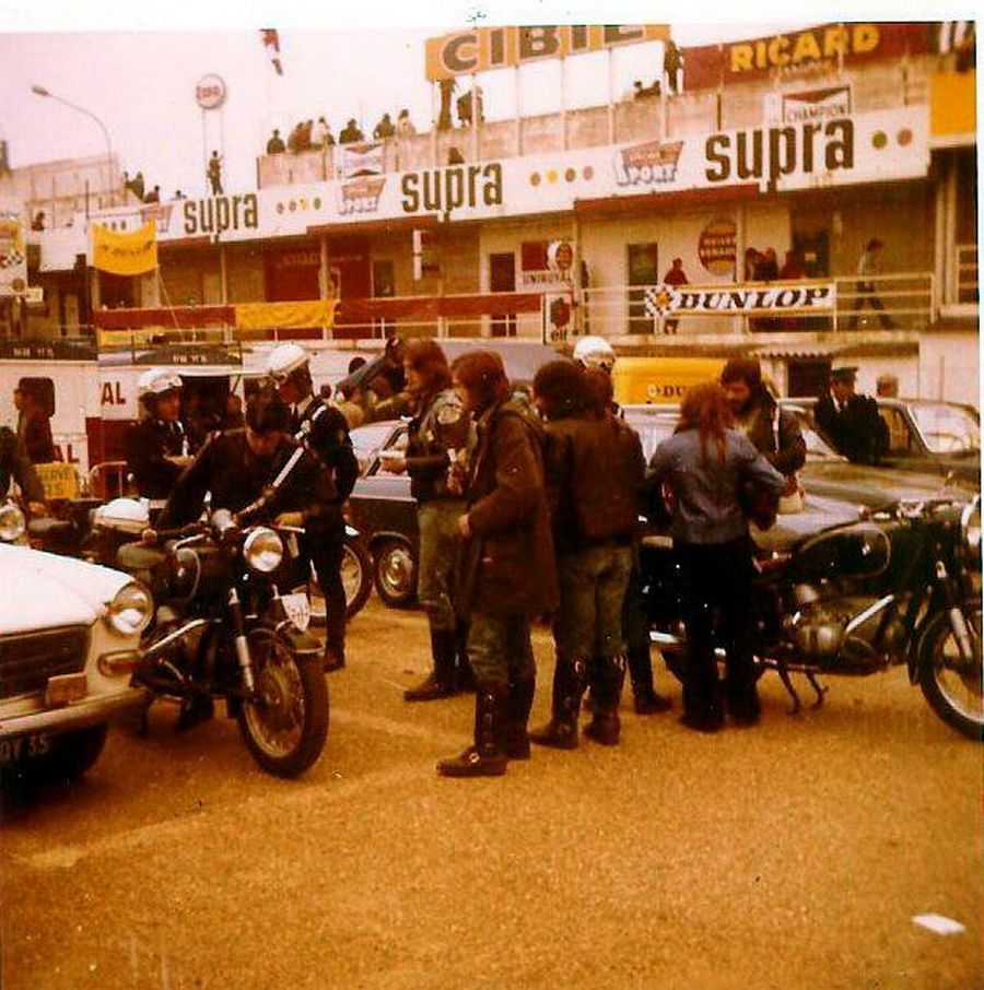 1974 - LE BOL D’OR ( PHOTOS - VIDEO - 45 TOURS ) 74296010
