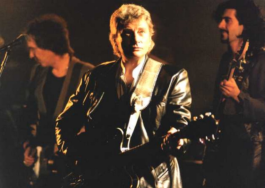 RECAPITULATIF DES PLUS BEAUX CONCERTS DE JOHNNY HALLYDAY ( 1980 - 1999 ) 2/4 94-g0124