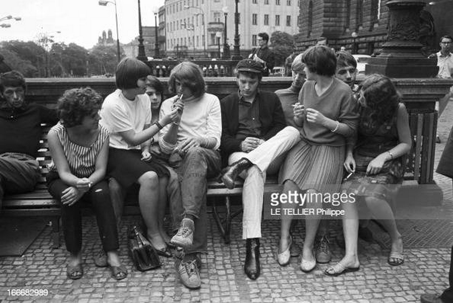 LES CONCERTS DE JOHNNY 'TOURNEE EN TCHECOSLOVAQUIE' 1966 Captu682