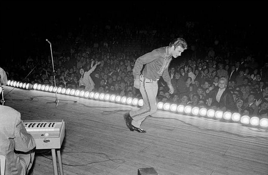 RECAPITULATIF DES PLUS BEAUX CONCERTS DE JOHNNY HALLYDAY ( 1960 - 1979 ) 1/4 Gett1652