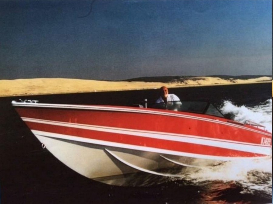 LES BATEAUX DE JOHNNY HALLYDAY ‘BERTRAM’ ( 1975 ) Runabb12