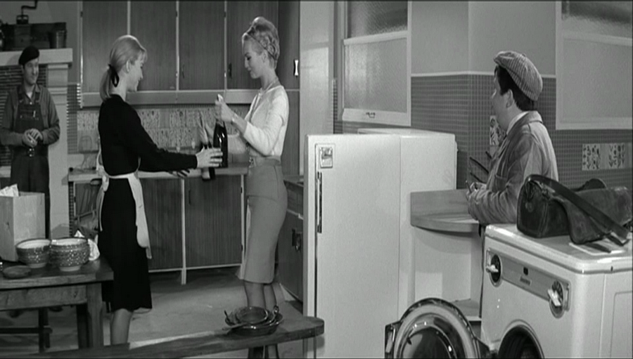 LES FILMS DE JOHNNY 'CHERCHEZ L’IDOLE' 1964 Vlcs3403