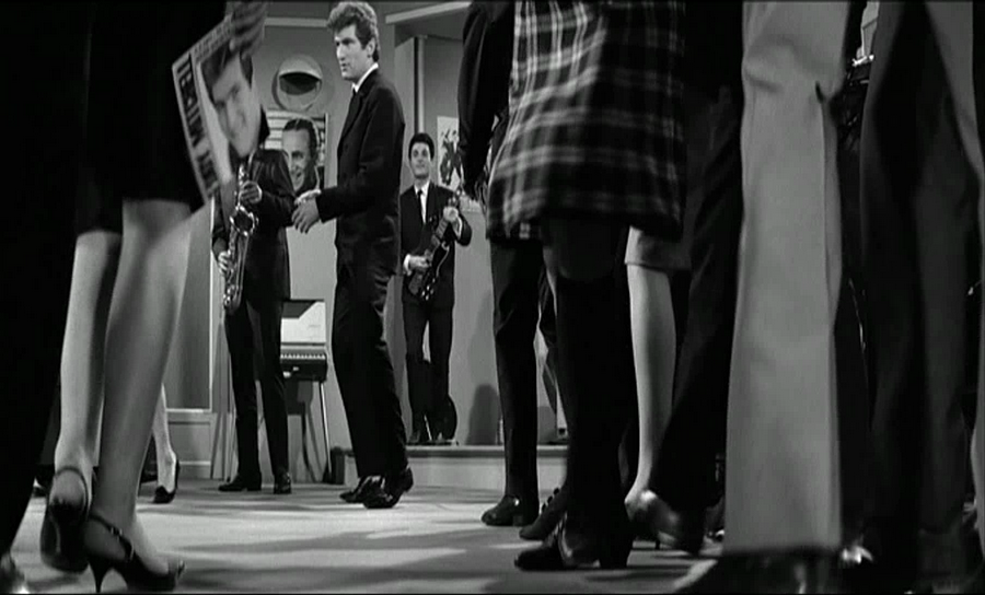 LES FILMS DE JOHNNY 'CHERCHEZ L’IDOLE' 1964 Vlcs3407