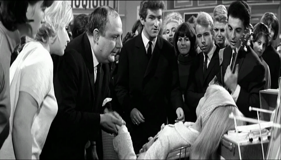 LES FILMS DE JOHNNY 'CHERCHEZ L’IDOLE' 1964 Vlcs3411