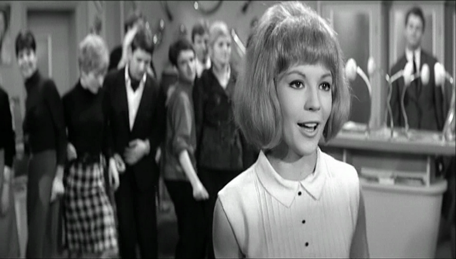 LES FILMS DE JOHNNY 'CHERCHEZ L’IDOLE' 1964 Vlcs3412
