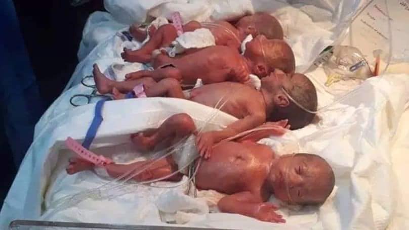 A NIGERIA WOMAN: Gives Birth To Six Babies In Nine Minutes 53970310