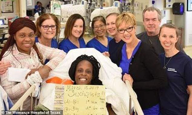 A NIGERIA WOMAN: Gives Birth To Six Babies In Nine Minutes 54211710