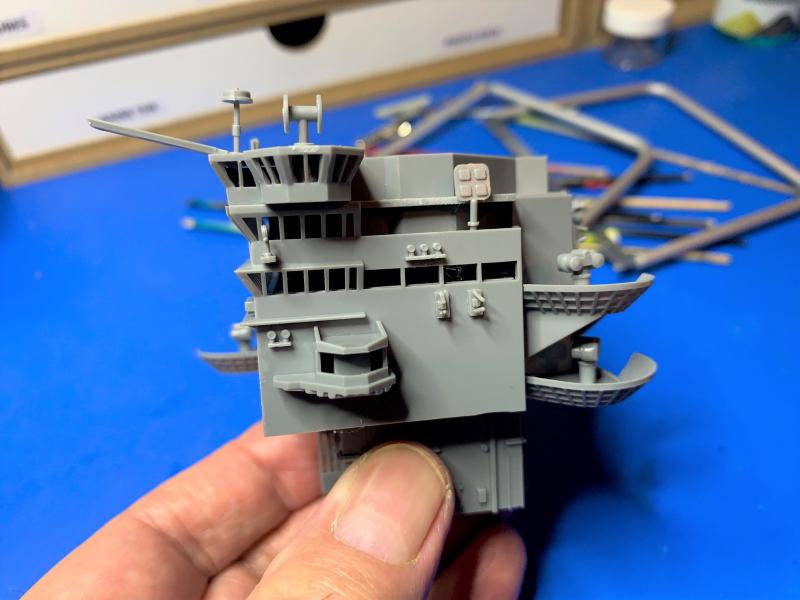 Porte Avion Enterprise CVN65 1/350 - Page 7 Mini1101