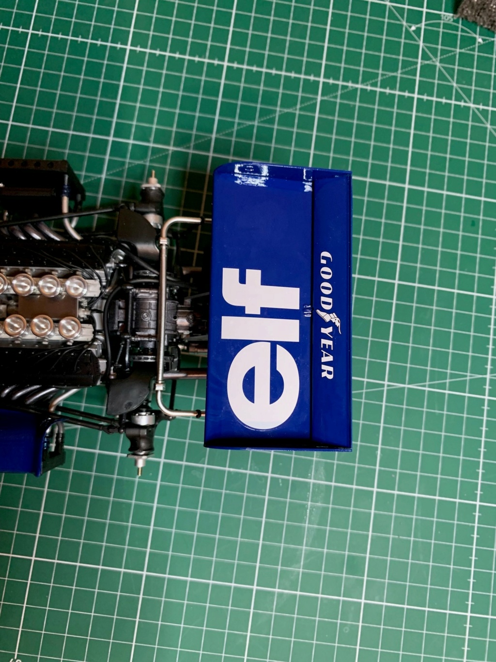 F1 Tyrrell P34 (six roues) au 1/12 1976 - Page 4 Wip7414