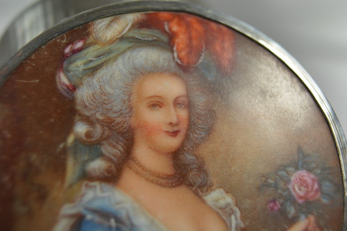 Collection : miniatures de Marie Antoinette et de ses proches - Page 16 7368b510