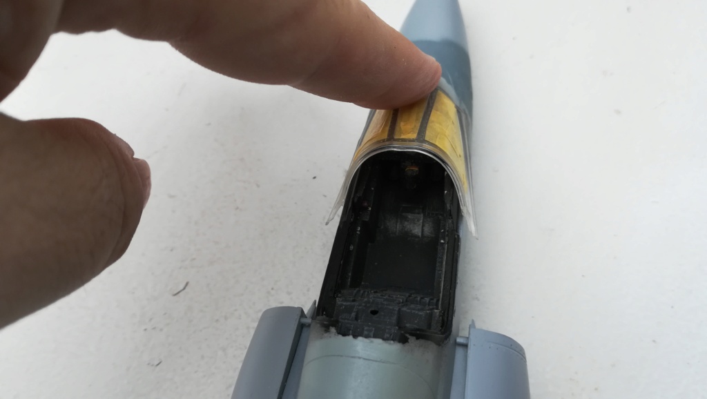 Je me lance :MIRAGE 3 E ITALERI 1/32 - Page 2 Img_2070