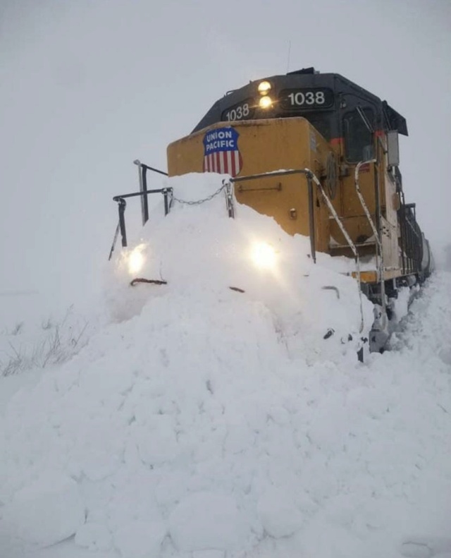 Snow vs train Train_10