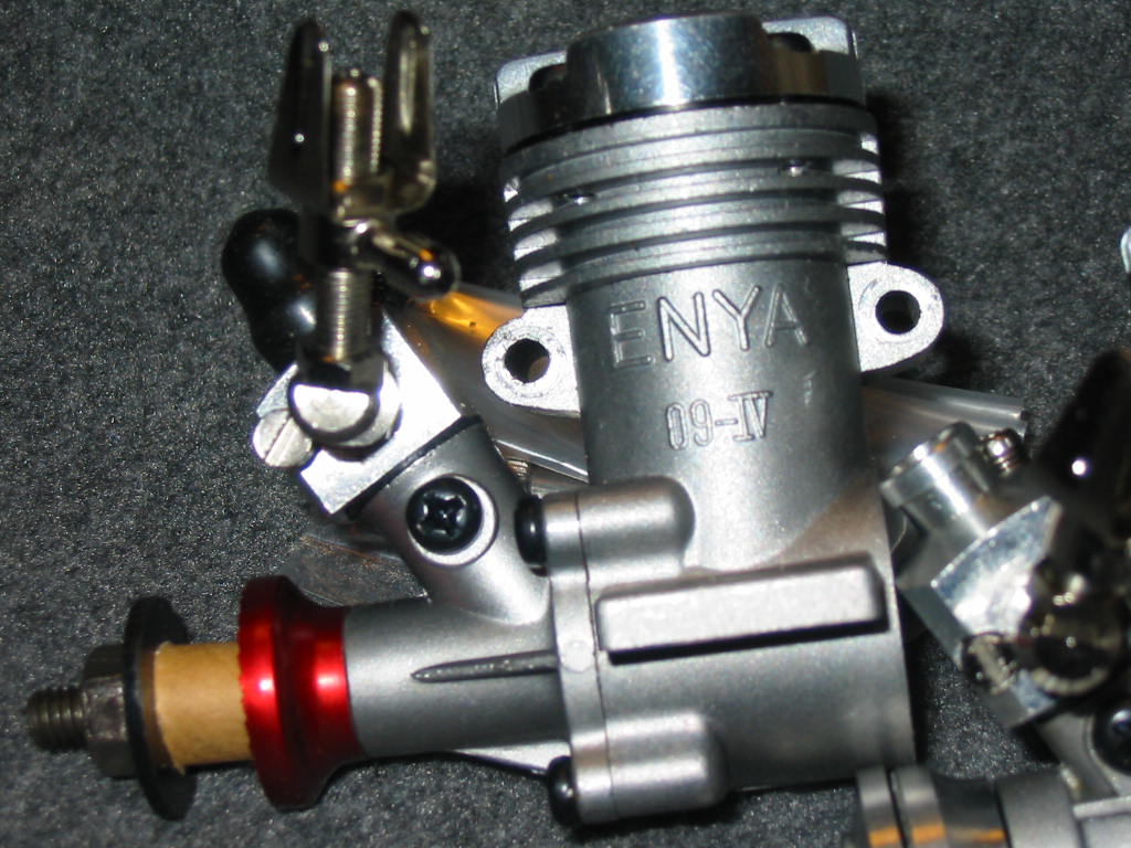 Three Enya .09-IV engines -- Same but Different? Also -- "Old" & 60th Anniversary  Enya .15D-II engine 002_en27