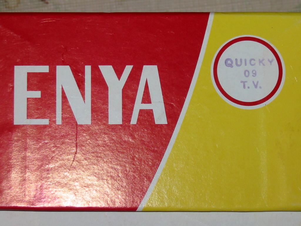 Three Enya .09-IV engines -- Same but Different? Also -- "Old" & 60th Anniversary Enya .15D-II engine 002_en28