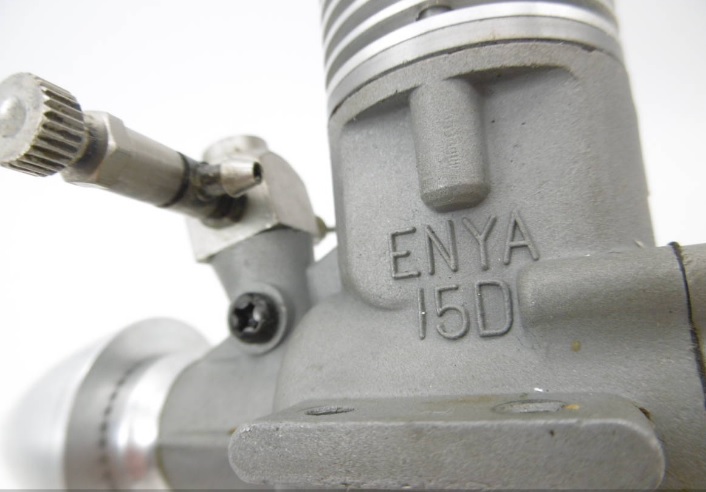 Three Enya .09-IV engines -- Same but Different? Also -- "Old" & 60th Anniversary Enya .15D-II engine 005_en16