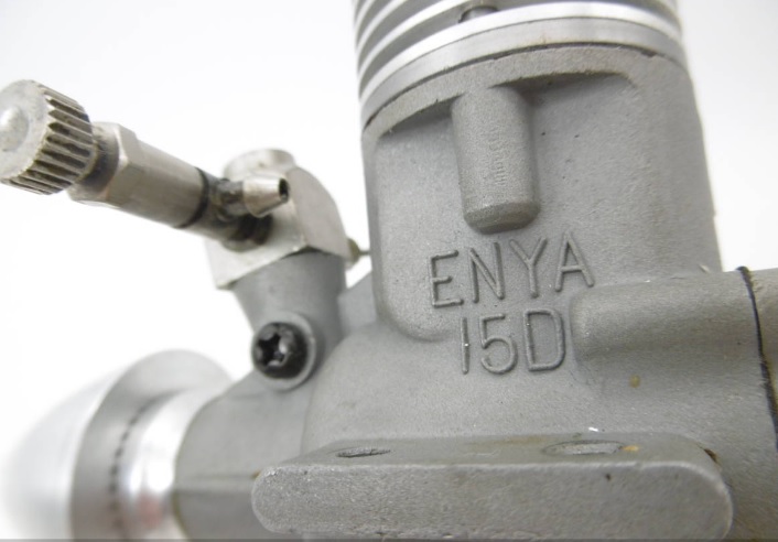 Three Enya .09-IV engines -- Same but Different? Also -- "Old" & 60th Anniversary  Enya .15D-II engine 005_en16