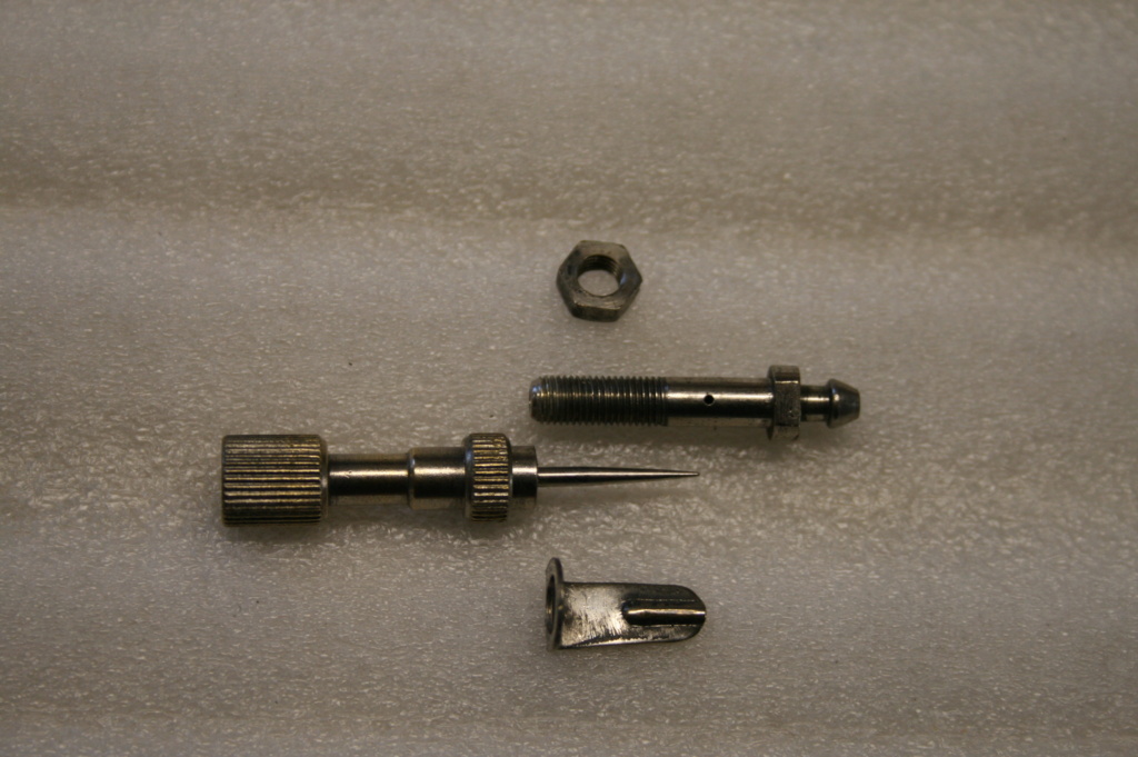 Modifying Medallion .09 & .15 Venturi to fit an Enya needle valve assem. 007_en12